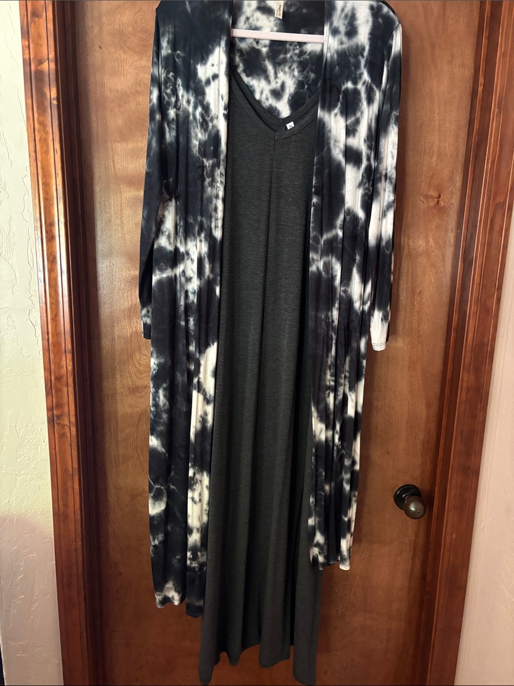 Black and White Tie-Dye Duster Cardigan with Charcoal Dress